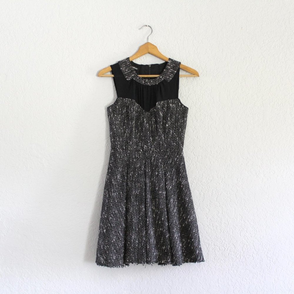 Bebe Dress elegant black white tweed mesh trim fringe hem Women's Sz 0 - Picture 2 of 12